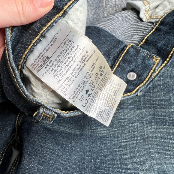 Men's Signature by Levi's Strauss S61 Relaxed Fit 42 x 30 Jeans - Picture 8 of 9